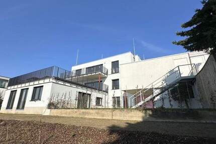 Wohnung Karben Klein-Karben - 3 Zimmer, 170 m&sup2;, 2.050&euro; | Angebot:25665203