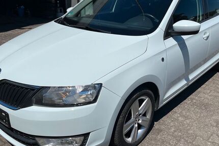 Skoda Rapid 209.000 km 4.380 &euro; Offenbach am Main 63073