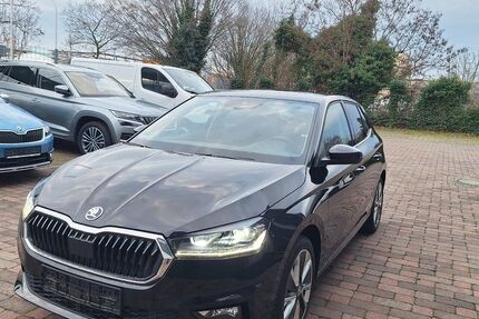 Skoda Fabia 1.500 km 18.250 &euro; Darmstadt 64293