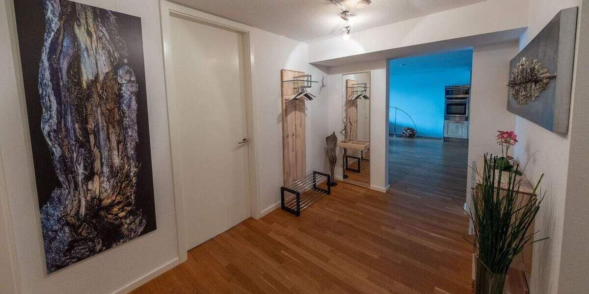 Etagenwohnung Offenbach am Main Bieberer Berg - 3 Zimmer, 112 m&sup2;, 2.500&euro; | Angebot:25737629