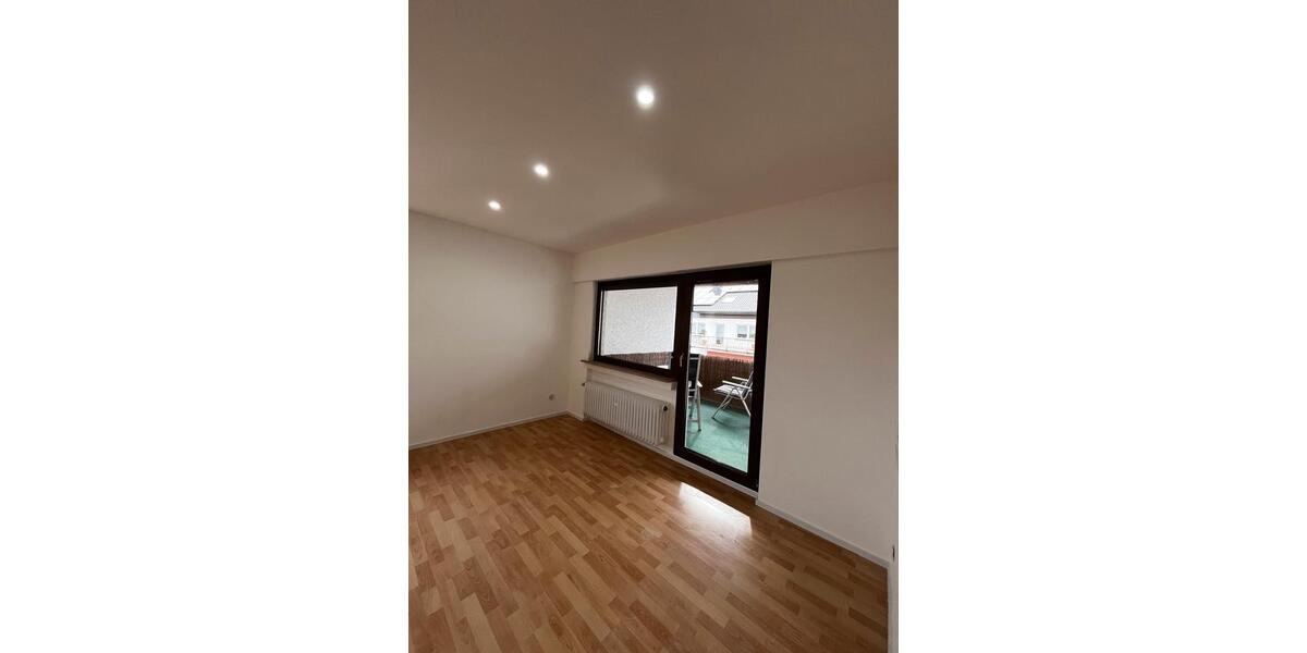 Etagenwohnung Erlensee - 3 Zimmer, 99 m&sup2;, 1.200&euro; | Angebot:25640901