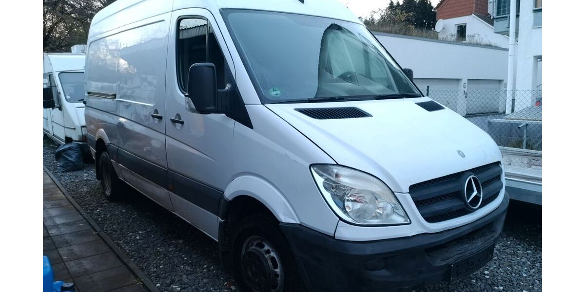 Mercedes-Benz Sprinter 79.978 km 9.990 &euro; Frankfurt am Main 65929