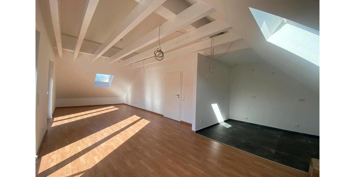 Dachgeschoßwohnung Kahl am Main - 4 Zimmer, 112 m&sup2;, 1.752&euro; | Angebot:26236084