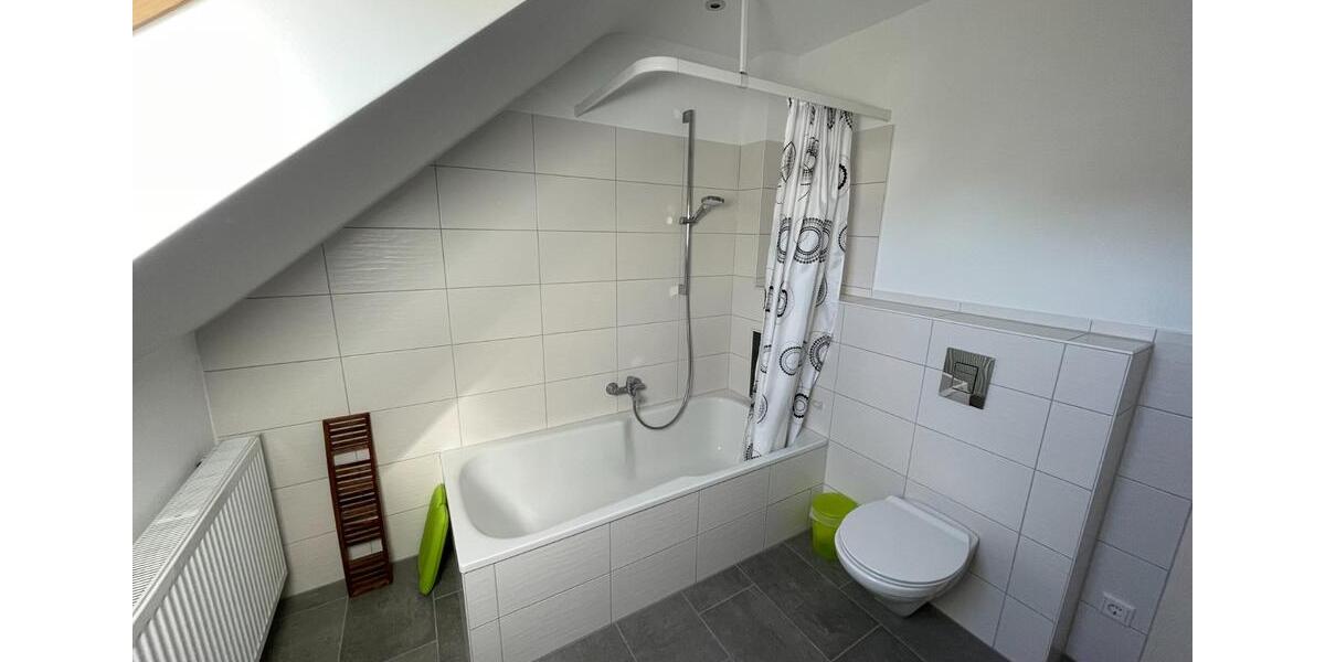 Doppelhaushälfte Hattersheim am Main - 5 Zimmer, 121 m&sup2;, 2.800&euro; | Angebot:25592621