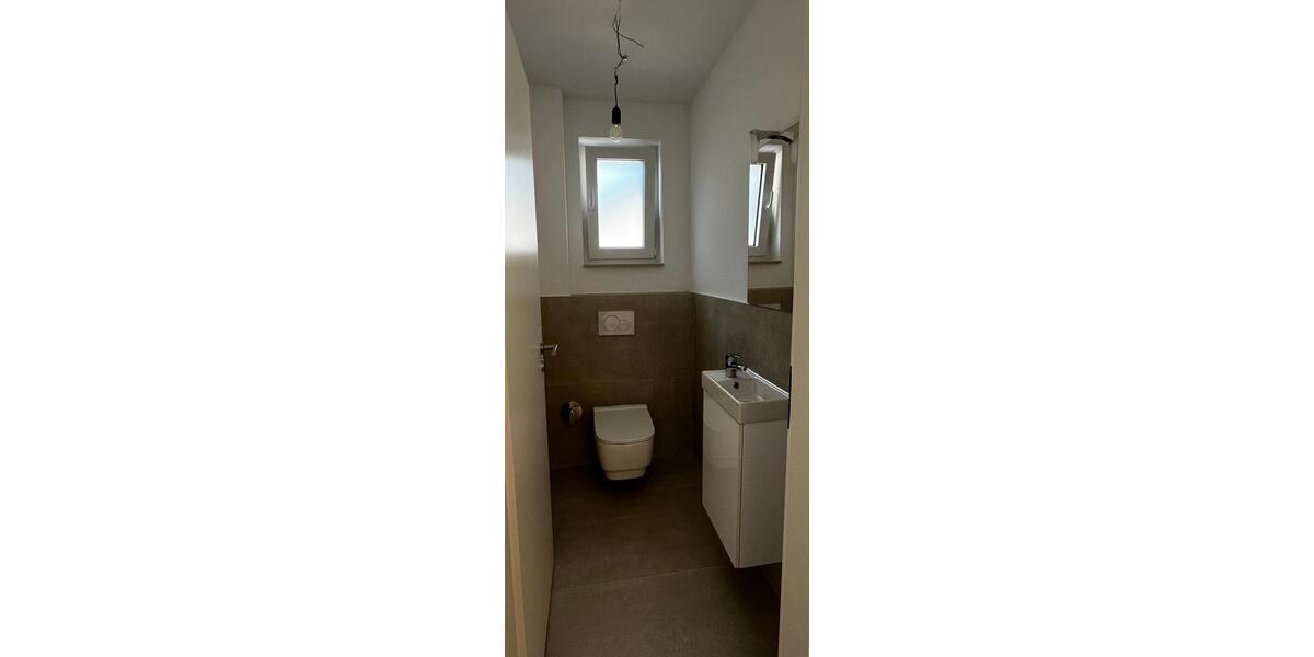 Terrassenwohnung Usingen - 4 Zimmer, 124 m&sup2;, 1.560&euro; | Angebot:25722456