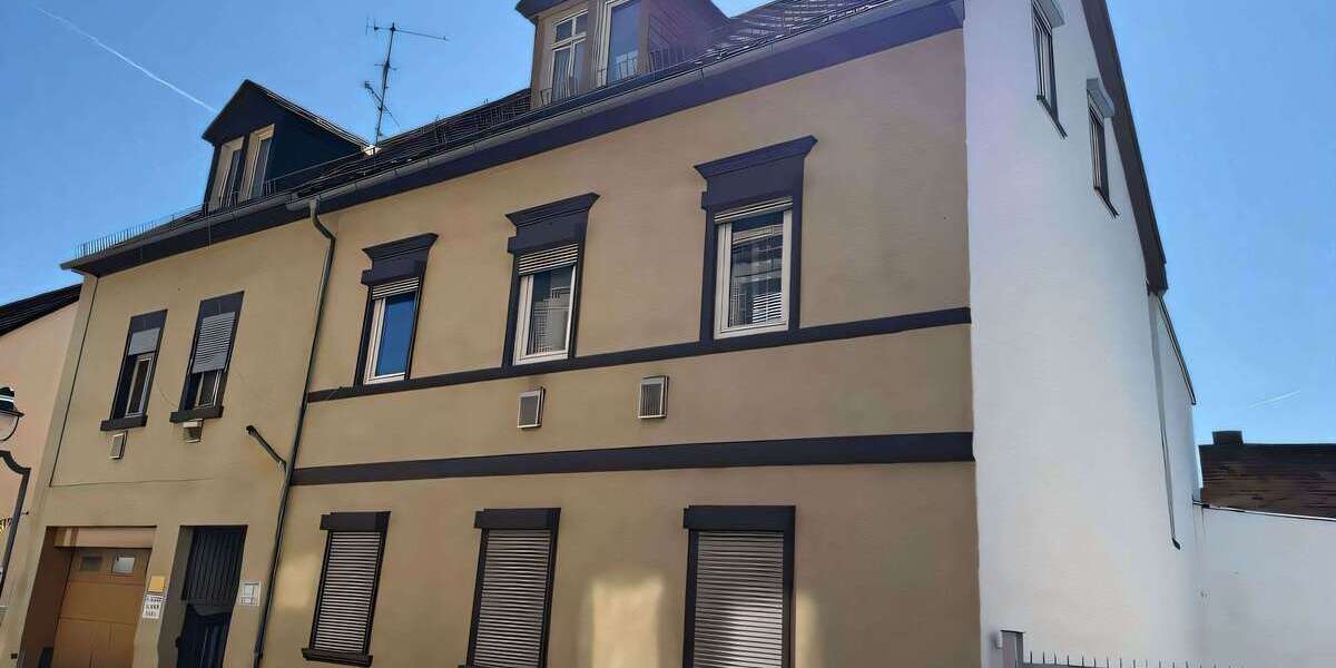 Haus zum Kaufen in Bad Nauheim 249.000 € 247 m² 10 zimmer
