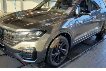 VW Touareg 19.251 km 60.680 &euro; Hanau 63452