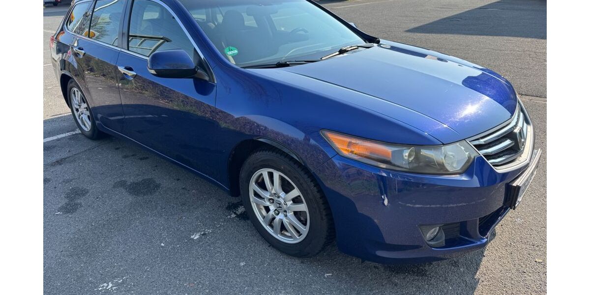 Honda Accord 183.000 km 8.900 &euro; Rüsselsheim 65428