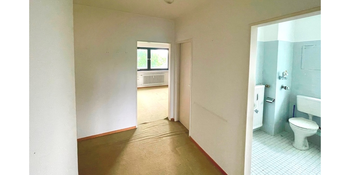 Frankfurt-Kalbach: Großzügige 3 bis 4-Zimmerwohnung in ruhiger Lage mit Blick ins Grüne! - Etagenwohnung Frankfurt am Main Bonames | Angebot:26677095