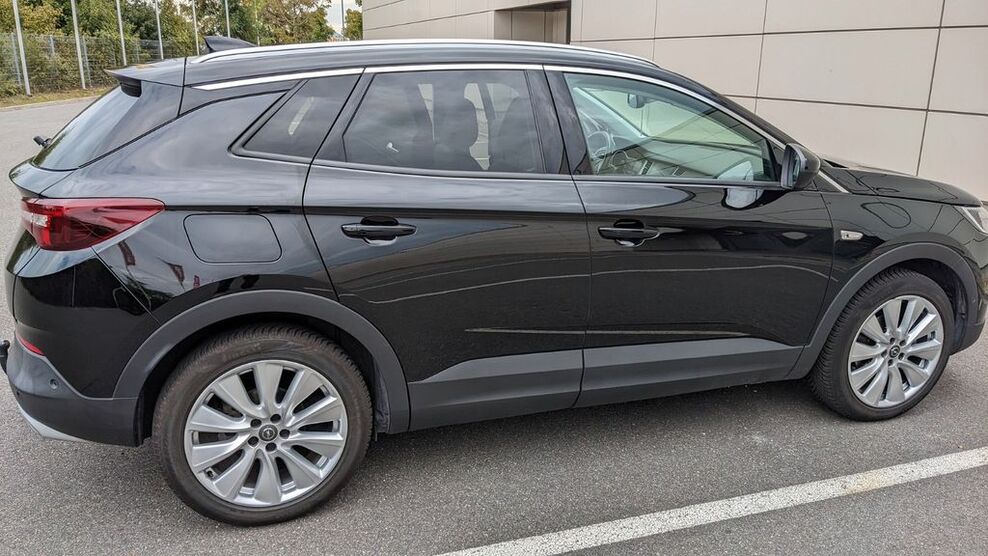 Opel Grandland (X) 102.000 km 16.300 € Rüsselsheim 65428