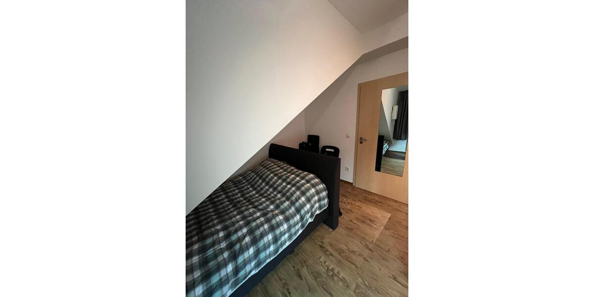 Doppelhaushälfte Raunheim - 9 Zimmer, 167 m&sup2;, 650.000&euro; | Angebot:23831316