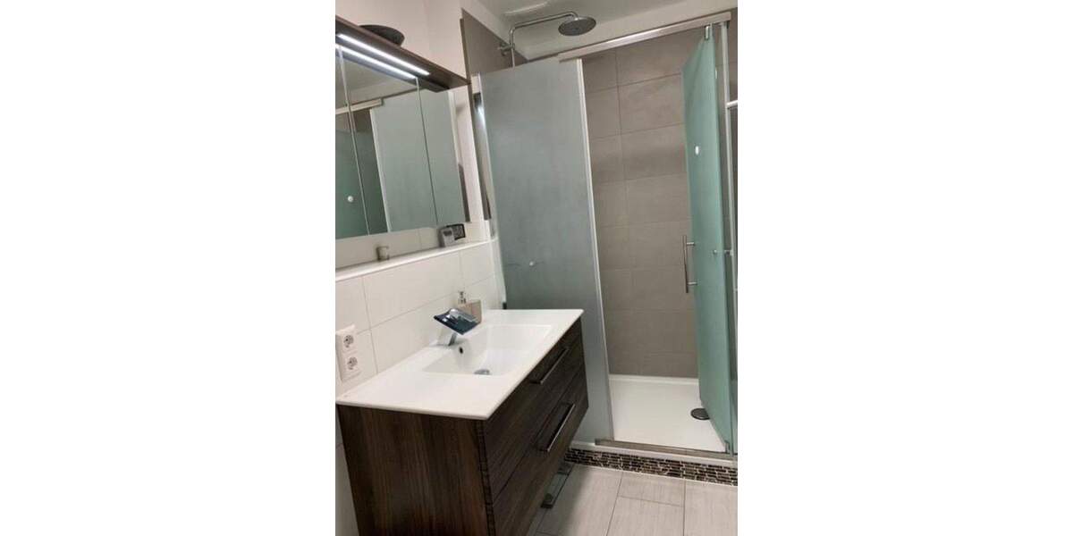 Reihenmittelhaus Frankfurt am Main Praunheim - 5 Zimmer, 120 m&sup2;, 2.500&euro; | Angebot:25676495