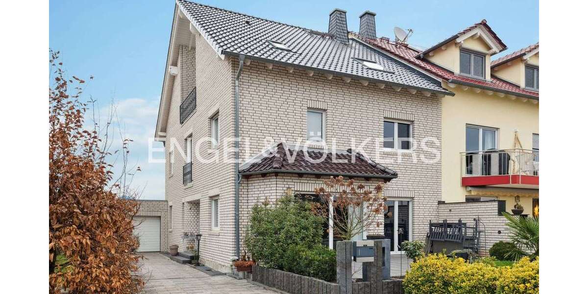 Haus zum Kaufen in Trebur 875.000 € 210 m² 9 zimmer
