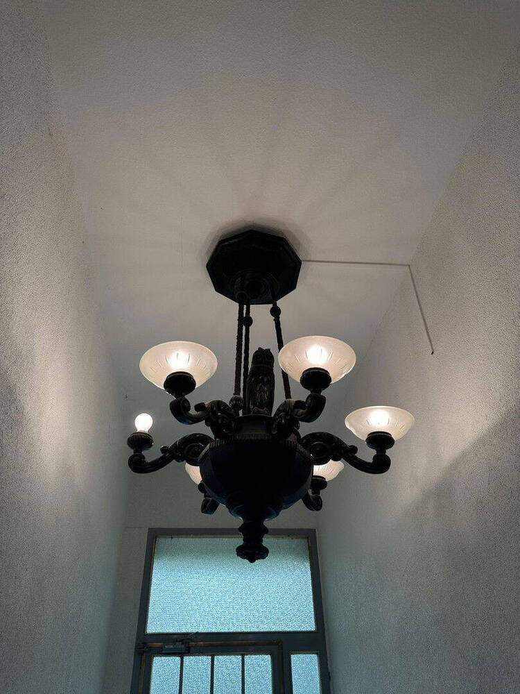Erster Bezug nach Sanierung, 1A-Lage, altersgerechte exklusive 3-Zimmer-Altbau-Wohnung am Park