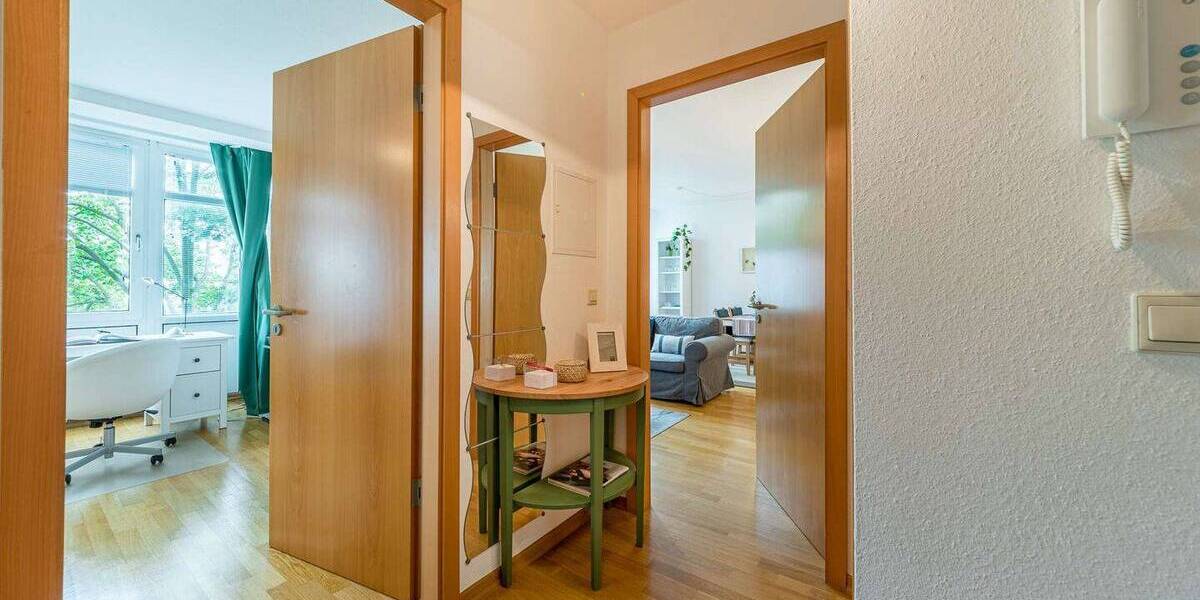 Etagenwohnung Frankfurt am Main Innenstadt - 2 Zimmer, 51 m&sup2;, 1.890&euro; | Angebot:26850976