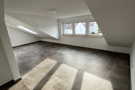 Helle 2-Zimmer Wohnung in Kahl