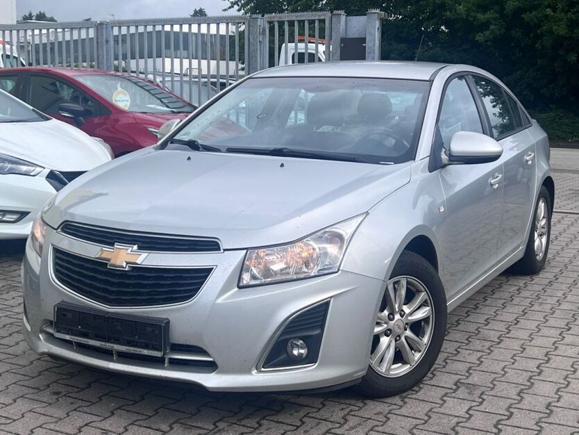 Chevrolet Cruze 226.000 km 2.600 € Kelkheim 65779