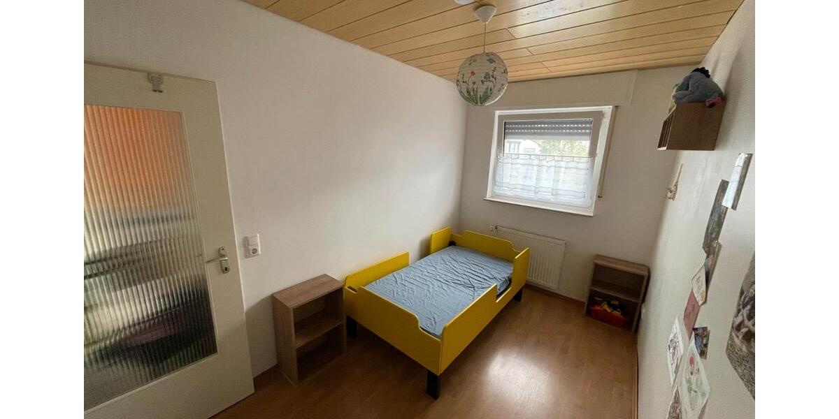 Doppelhaushälfte Hattersheim am Main - 5 Zimmer, 121 m&sup2;, 2.250&euro; | Angebot:26267906