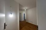 Lichtdurchflutete, renovierte 2-Zimmer Wohnung mit Balkon 2 zimmer