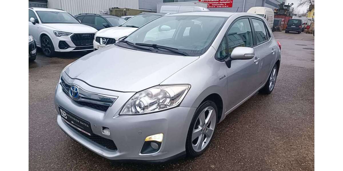Toyota Auris 211.000 km 5.750 &euro; Maintal 63477