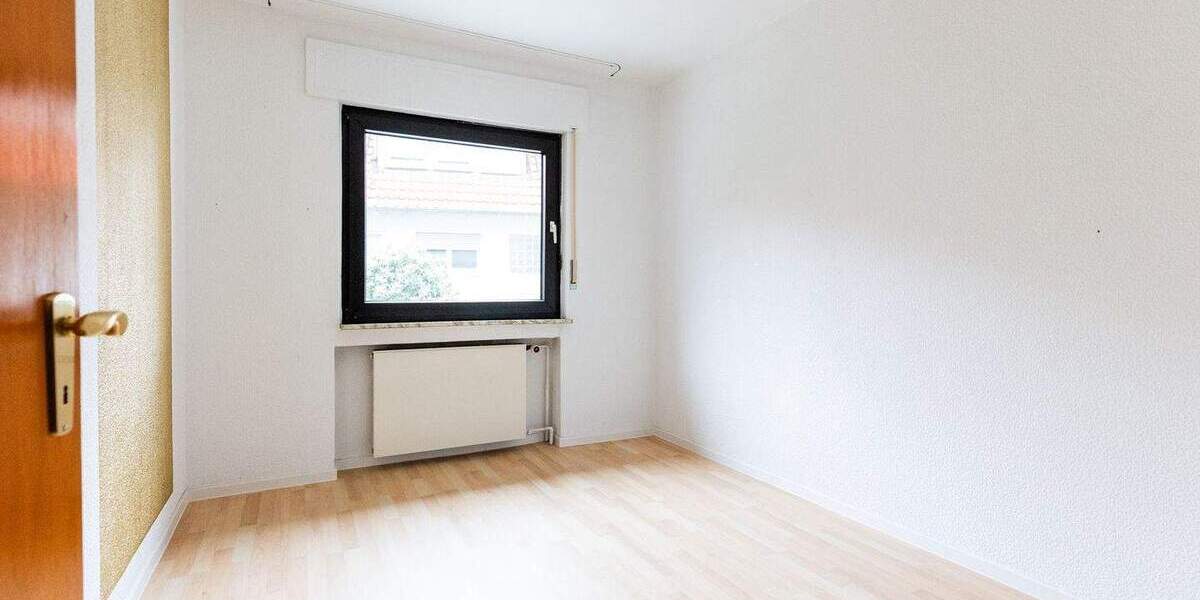 Mehrfamilienhaus, Wohnhaus Bischofsheim - 8 Zimmer, 695.000&euro; | Angebot:25660958