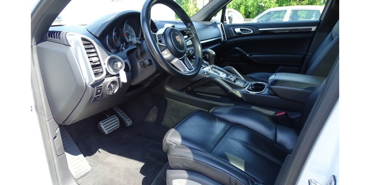 Porsche Cayenne S 4,2l Diesel Pano, Navi, 21 Zoll, Standhe 232.000 km 21.590 &euro; Rodgau 63110