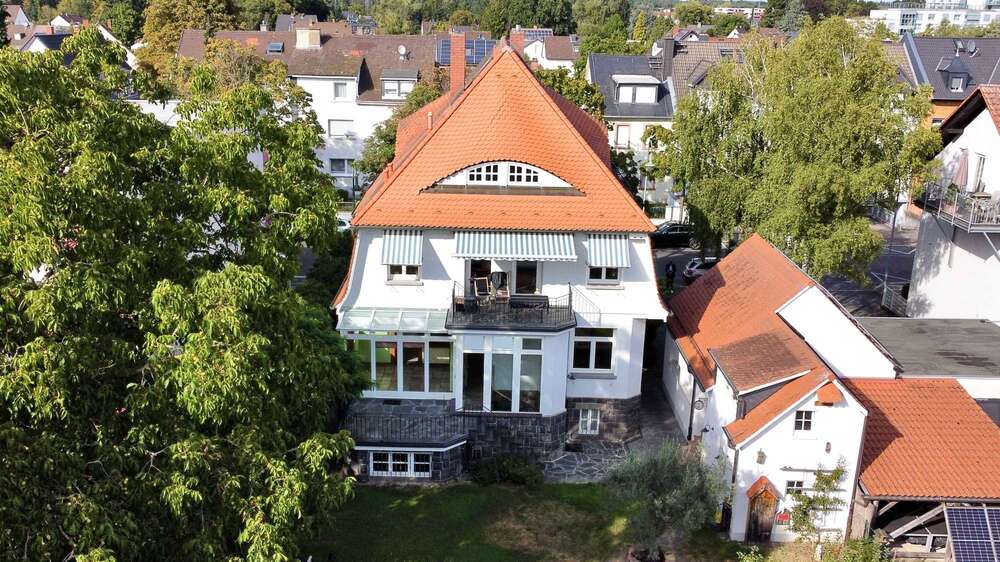 Haus zum Kaufen in Hanau 1.299.000 € 310.6 m² 14 zimmer