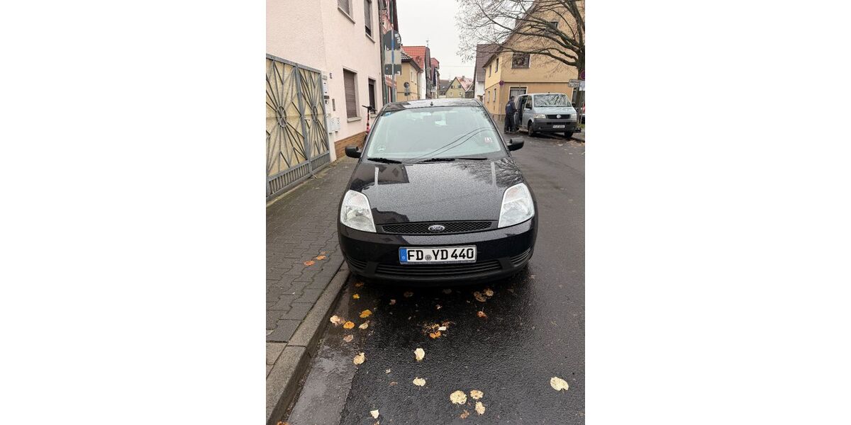 Ford Fiesta 82.000 km 1.300 € Sindlingen 65931