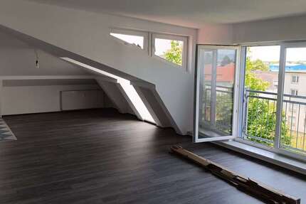 Wohnung zum Mieten in Kelsterbach 1.175 € 75 m²