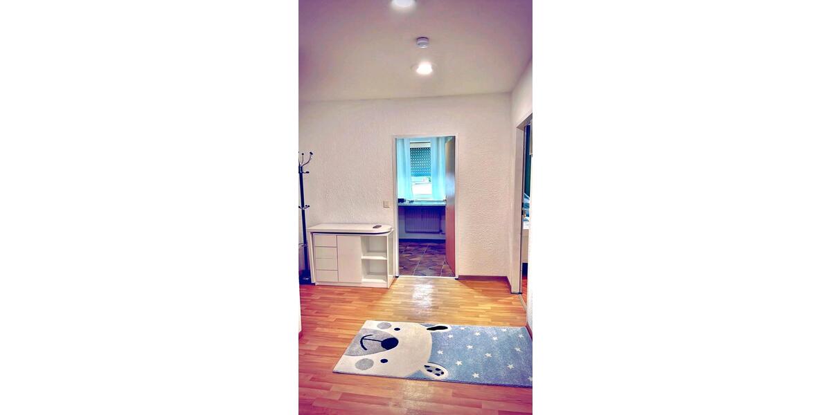 Etagenwohnung Hanau Lamboy - 3 Zimmer, 80 m&sup2;, 700&euro; | Angebot:26409300
