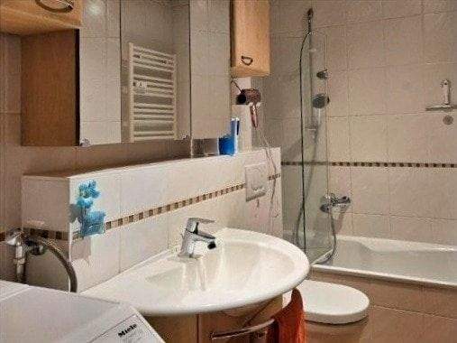 2-ZKB mit Balkon, Aufzug & Top-Anbindung - attraktiv für Eigennutzer und Anleger in gesuchter Lage von Steinberg 2 zimmer