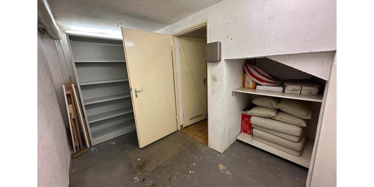 Einfamilienhaus in Frankfurt-Harheim, Garten, Garage - BEFRISTET 6 zimmer