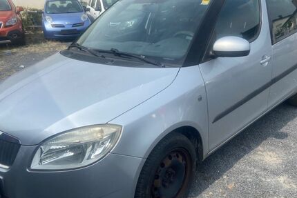 Skoda Roomster 140.000 km 2.290 &euro; Hanau 63452