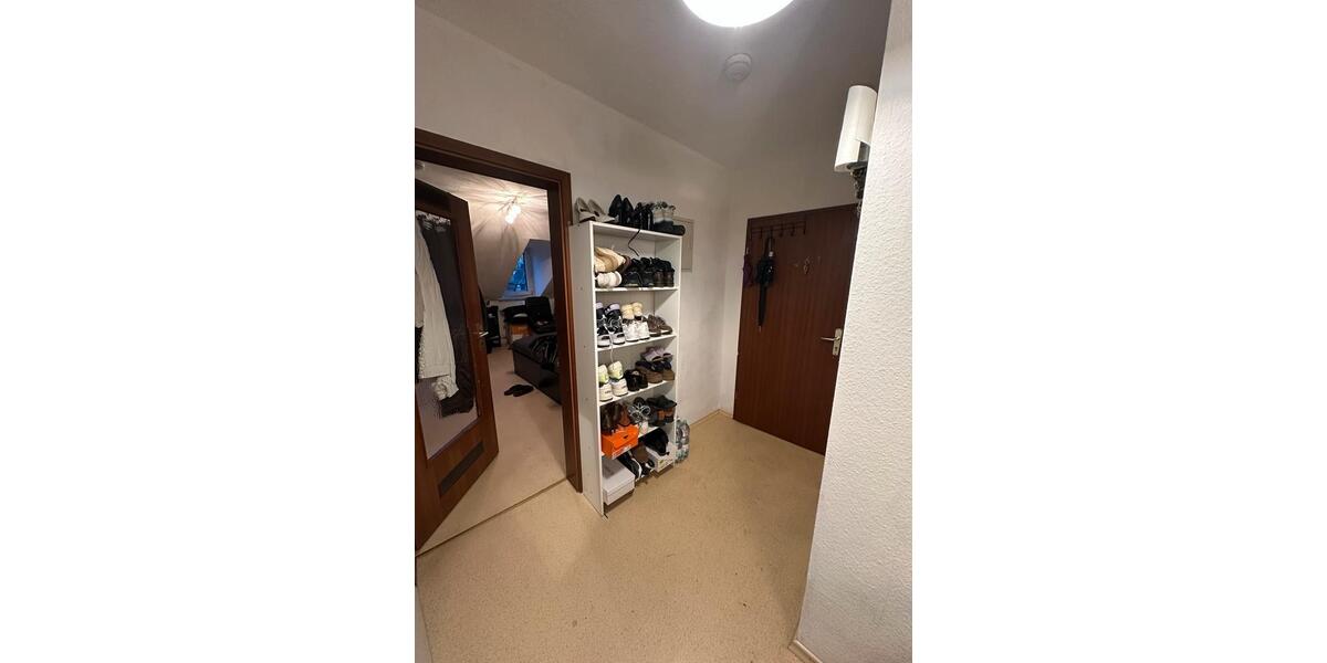 Dachgeschoßwohnung Frankfurt am Main Unterliederbach - 1 Zimmer, 30 m&sup2;, 650&euro; | Angebot:26429905