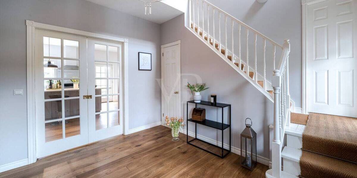 Einfamilienhaus Wehrheim Obernhain - 8 Zimmer, 198 m&sup2;, 1.150.000&euro; | Angebot:25695537