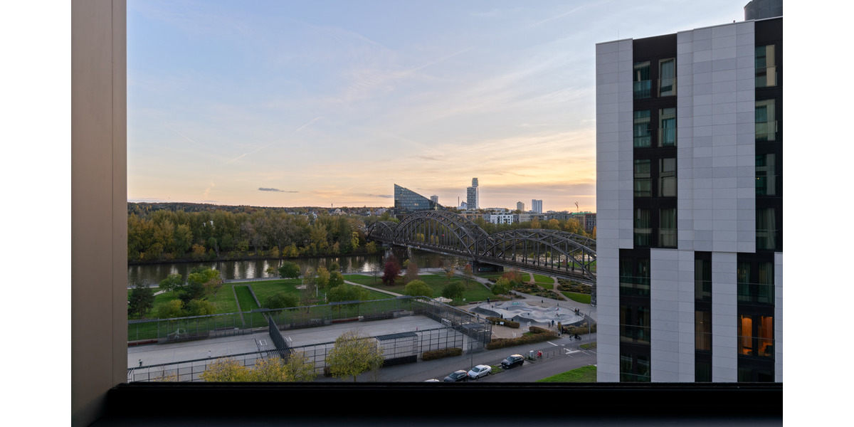 Etagenwohnung Frankfurt am Main Ostend - 2 Zimmer, 63 m&sup2;, 1.960&euro; | Angebot:25800200