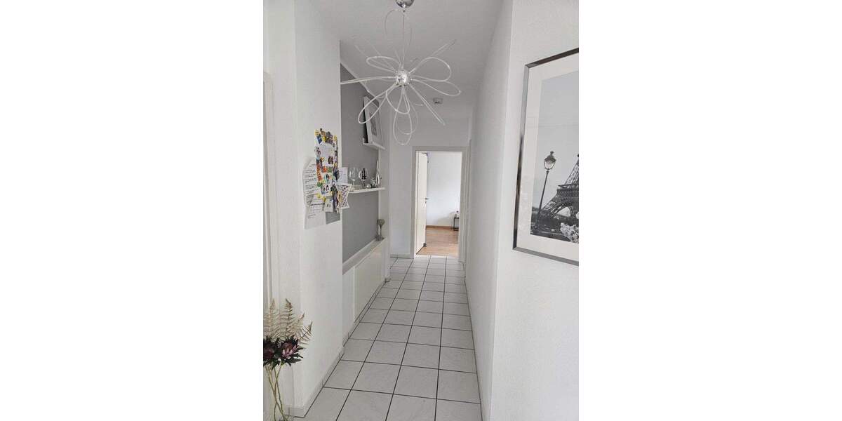 Provisionsfrei! Ruhige 3,5 Zimmer-ETW mit Balkon, Einbauküche, 2 Bädern, TG in gedämmter 8-MFH 3 zimmer