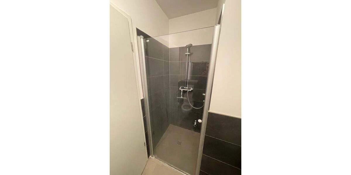 Stilvolle, neuwertige 1,5-Zimmer-Erdgeschosswohnung mit Einbauküche in Frankfurt am Main 1 zimmer