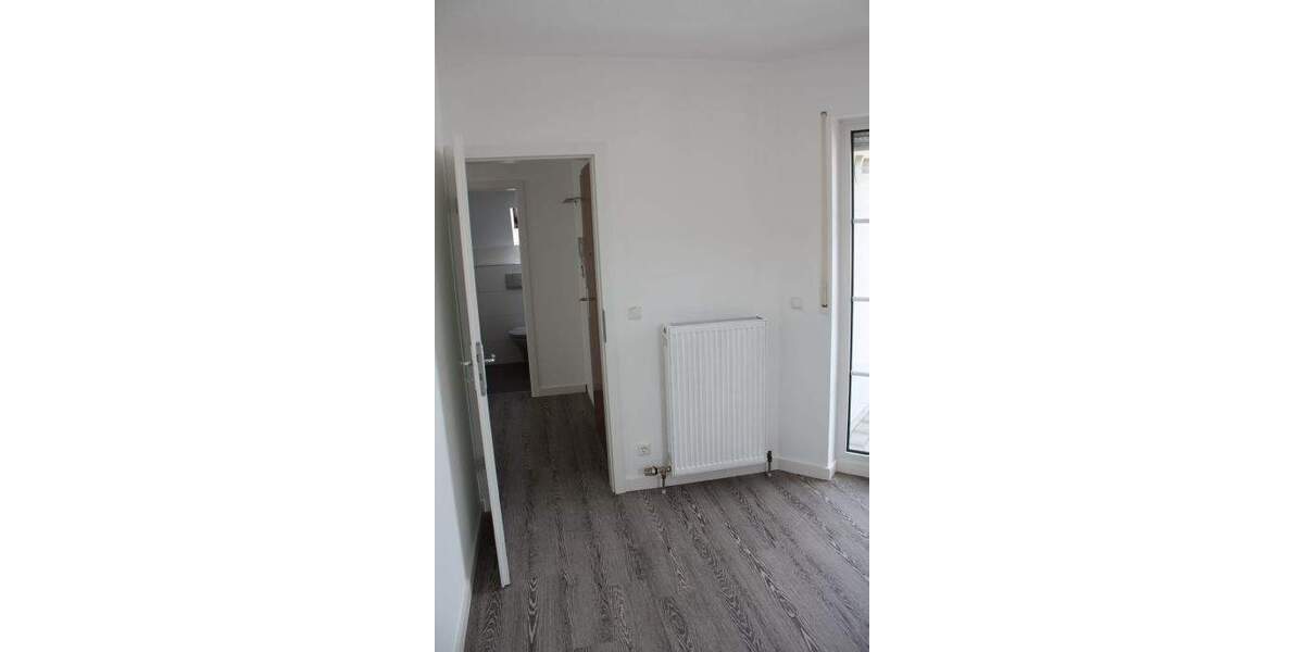 Etagenwohnung Bad Soden - 3 Zimmer, 100 m&sup2;, 1.390&euro; | Angebot:24820375