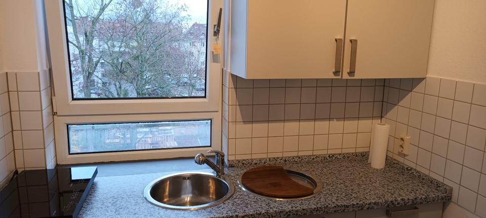 Helle 1 ZKB Penthaus-Wohnung in Darmstadt 1 zimmer