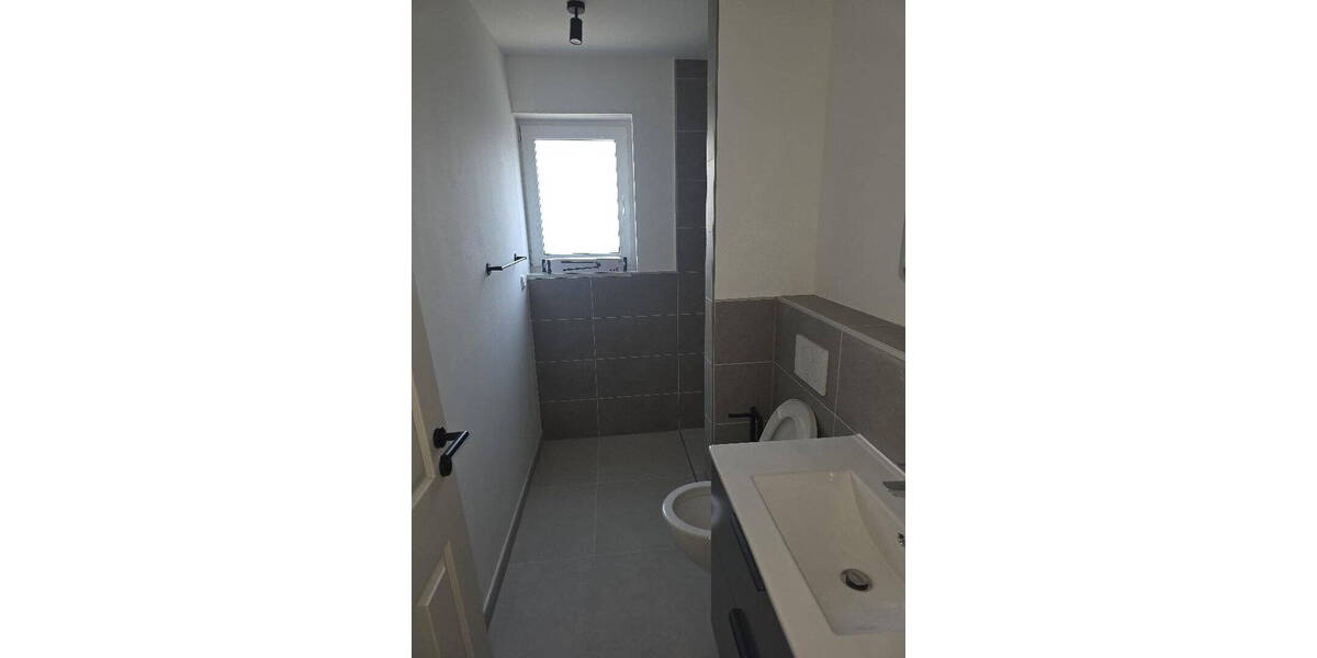 Etagenwohnung Eschborn - 5 Zimmer, 133 m&sup2;, 1.850&euro; | Angebot:26804274