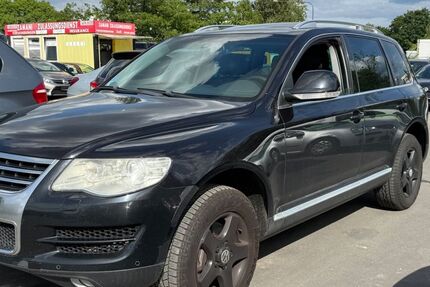 VW Touareg 275.500 km 5.999 &euro; Frankfurt 60486