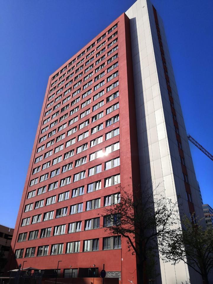 Ruby Tower 2-Zimmerwohnung im 15. Obergeschoss mit Blick auf die Skyline zimmer