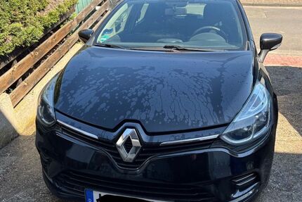 Renault Clio 76.000 km 9.000 &euro; Niedernhausen 65527