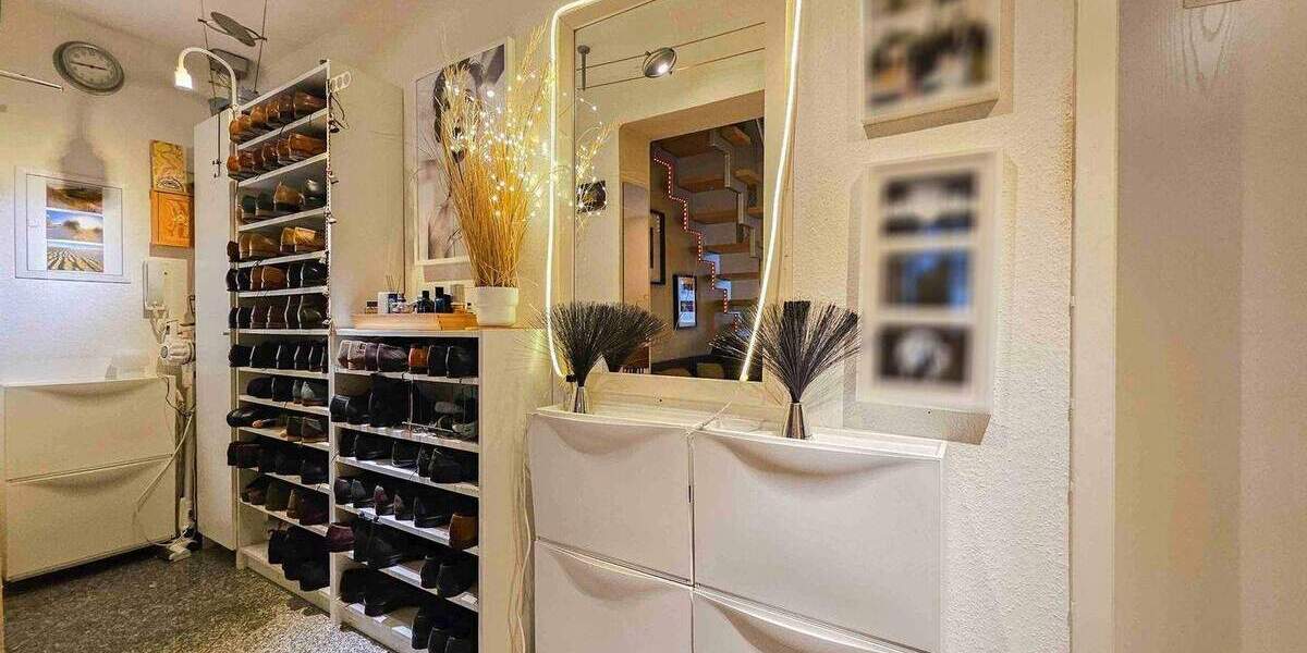 Exklusiver Maisonette-Lifestyle mitten in Bornheim mit eigener Garage & Stellplatz 3 zimmer