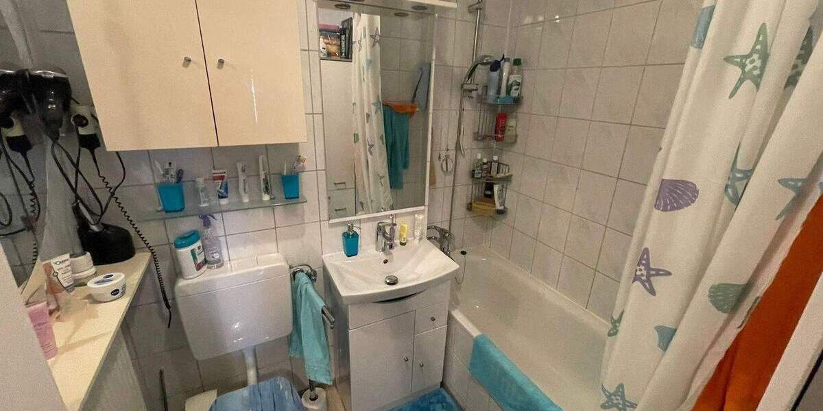 Aussichtslage mit Extras: 3 Zimmer & 6 Stellplätze 3 zimmer