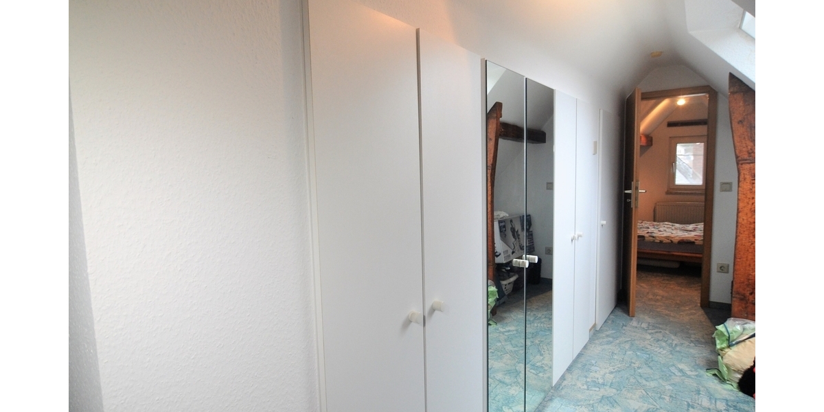 Top Angebot: 1 Grundstück, 3 Gebäude, bis zu 5 WE, davon 3 vermietet - Mehrfamilienhaus, Wohnhaus Schmitten | Angebot:26339403