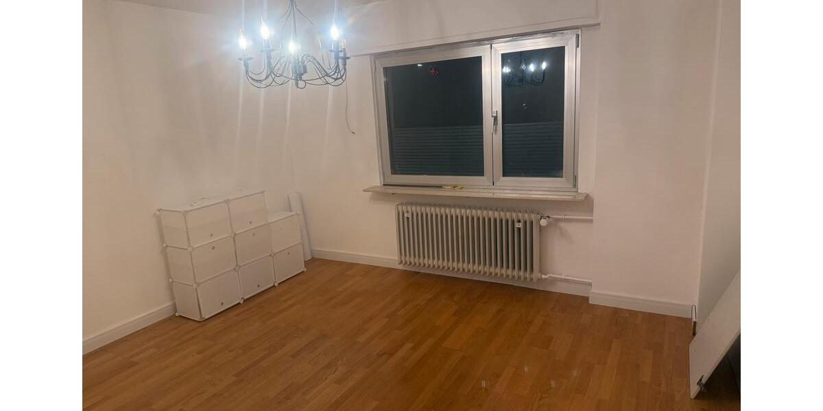 3,5-Zimmer-Wohnung 80 m² mit Balkon & EBK zu vermieten 3.5 zimmer
