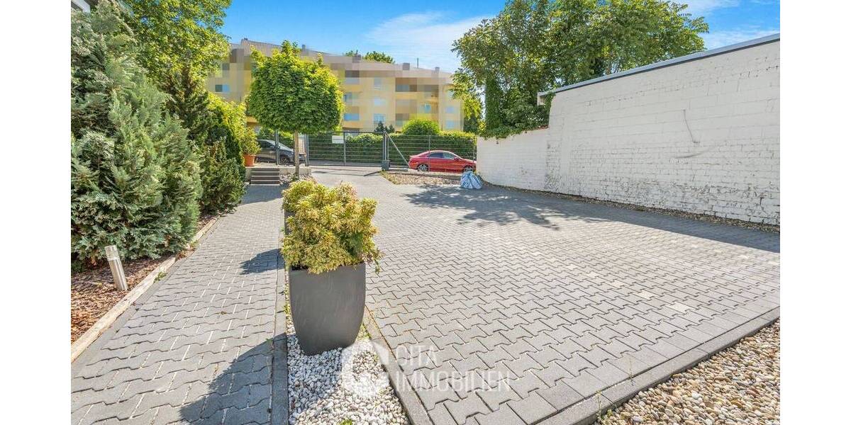 Mehrfamilienhaus, Wohnhaus Frankfurt am Main Nieder-Eschbach - 7 Zimmer, 270 m&sup2;, 1.790.000&euro; | Angebot:25690357