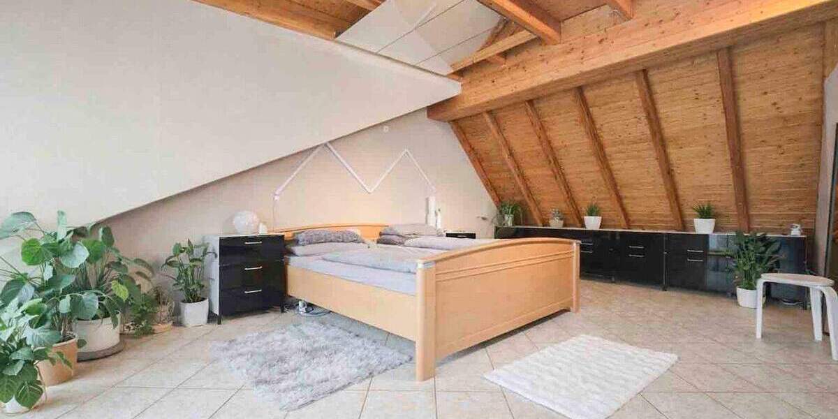 Mehrfamilienhaus, Wohnhaus Schöneck Büdesheim - 8 Zimmer, 230 m&sup2;, 565.000&euro; | Angebot:25607016